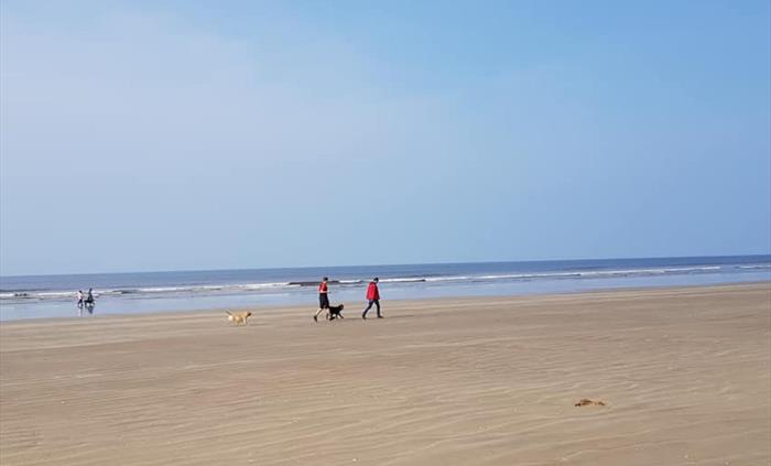Cefn Sidan Beach